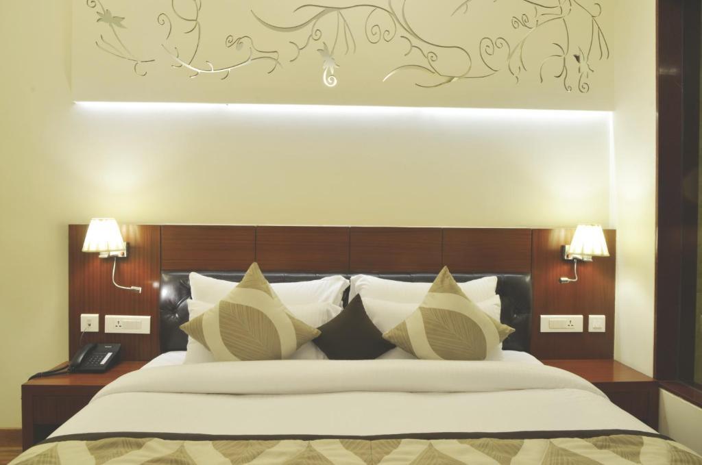 Hotel Regent Grand New Delhi Exterior photo