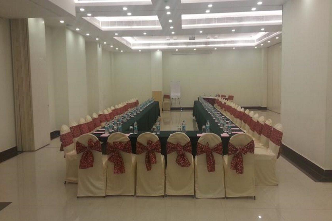 Hotel Regent Grand New Delhi Exterior photo