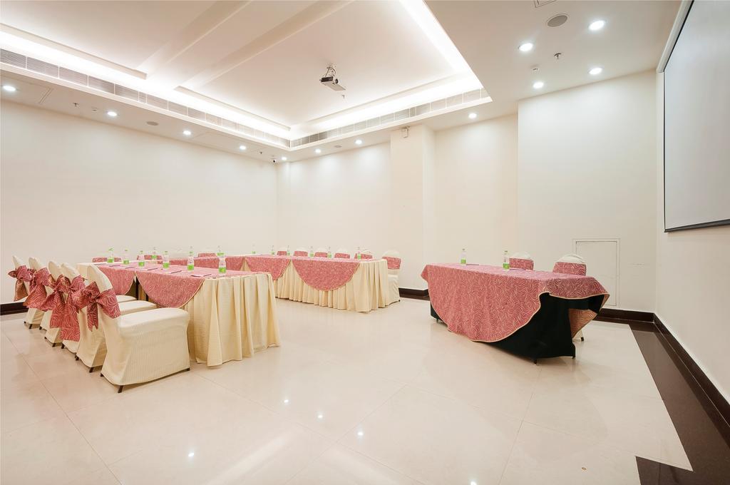 Hotel Regent Grand New Delhi Exterior photo