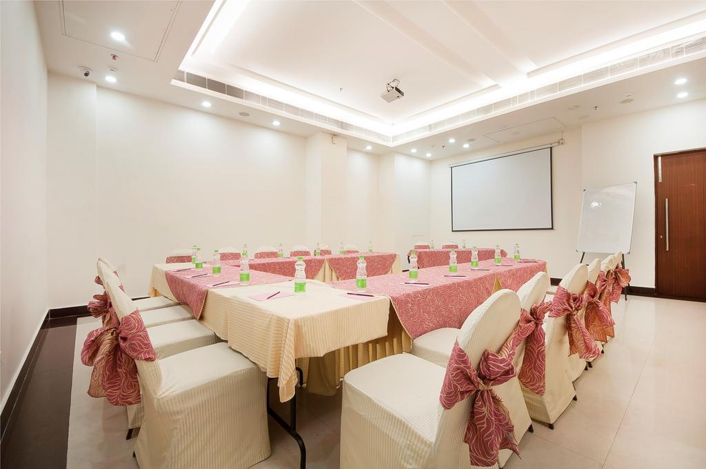 Hotel Regent Grand New Delhi Exterior photo